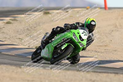 media/Nov-16-2025-Race Pace (Sun) [[8c5fa54630]]/Verified Riders/8-Turn 12 (120pm)/